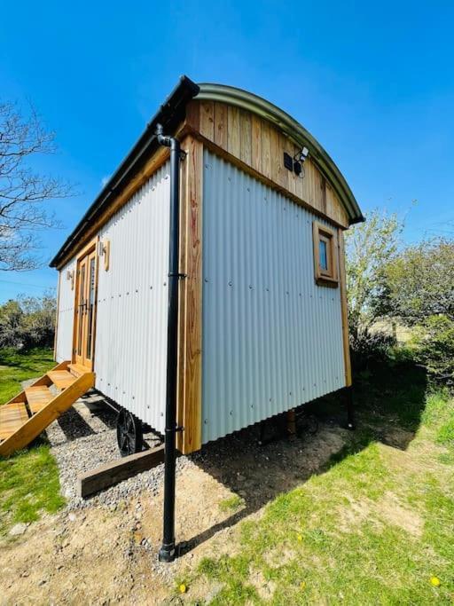 The Hut@Trefechan Wen - Coastal Coziness! Goodwick 外观 照片