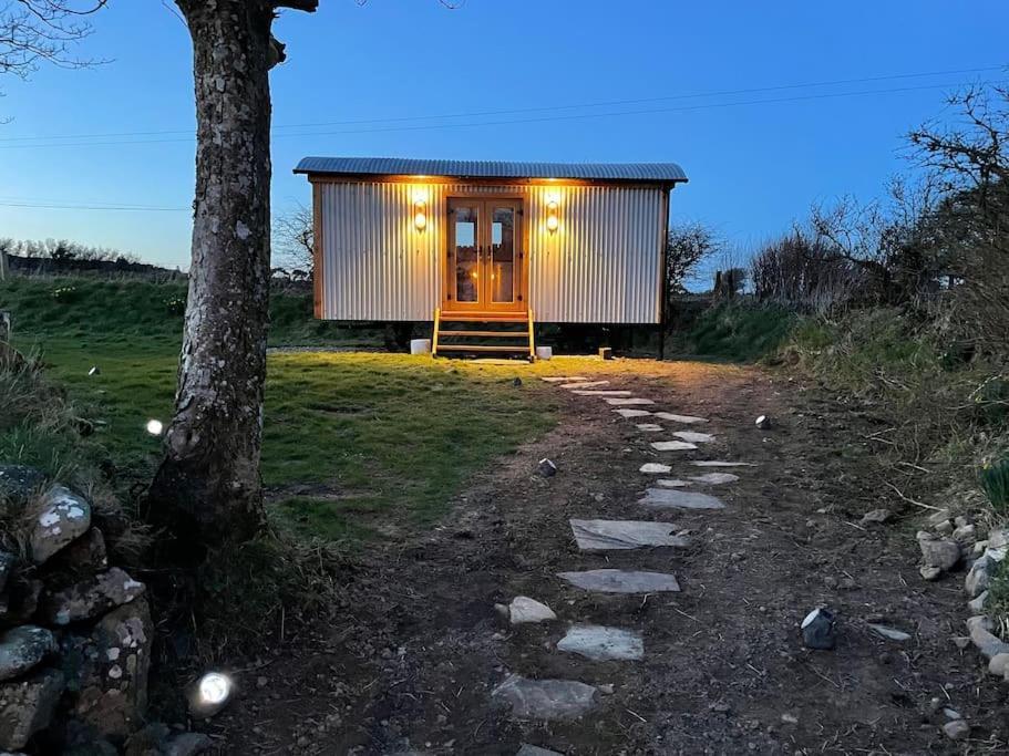The Hut@Trefechan Wen - Coastal Coziness! Goodwick 外观 照片