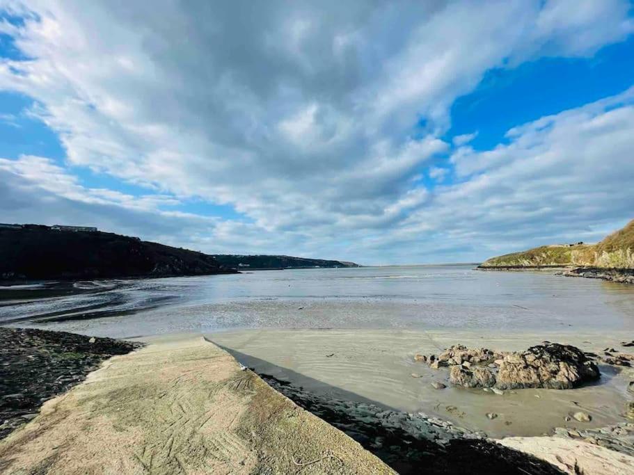 The Hut@Trefechan Wen - Coastal Coziness! Goodwick 外观 照片