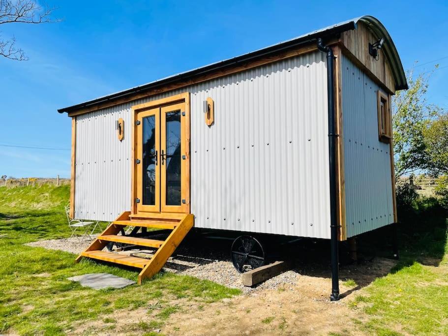 The Hut@Trefechan Wen - Coastal Coziness! Goodwick 外观 照片